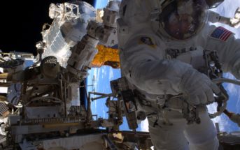 Astronautka Peggy Whitson (NASA) podczas spaceru kosmicznego EVA-38 / Źródło: NASA