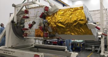 Sonda Aeolus w trakcie przygotowań do wysłania do Tuluzy / Źródło: Airbus Defence and Space
