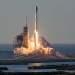 Start Falcona 9 z satelitą Inmarsat-5 (maj 2017) / SpaceX