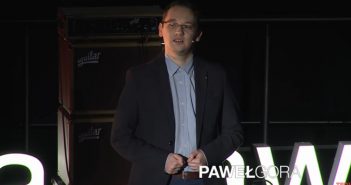 Paweł Gora na TEDx / Credits - TEDx