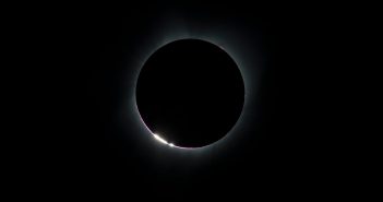 Zdjęcie Słońca z fazy całkowitej zaćmienia z 21 sierpnia 2017 / Credits - NASA