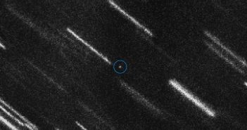 Planetoida 2012 TC4 obserowana w lipcu 2017 przez VLT / Credits - ESO / ESA NEOCC / Olivier Hainaut (ESO), Marco Micheli (ESA) oraz Detlef Koschny (ESA)