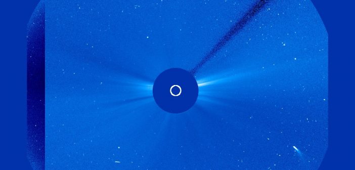 Kometa 96P/Machholz okiem sondy SOHO - 26 października / Credits - NASA, ESA, SOHO