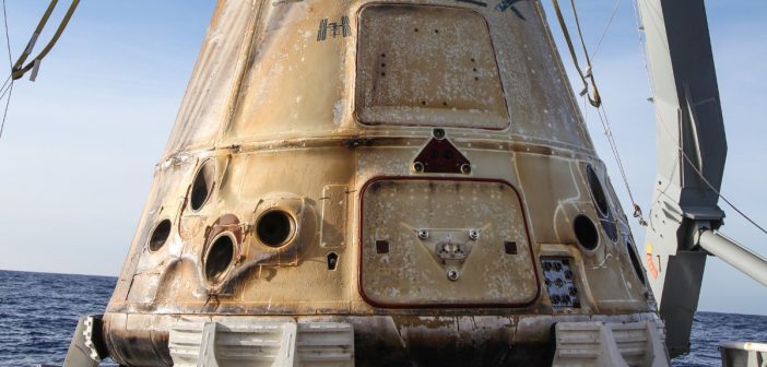 Kapsuła Dragon po podjęciu po zakończeniu misji CRS-13 / Credits - SpaceX