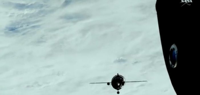 Sojuz MS-08 dociera do ISS / Credits - NASA TV