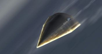 Wizja artystyczna demostratora technologii hipersonicznej HTV-2 dla DARPA z początku dekady lat 10. XXI wieku / Credits - DARPA