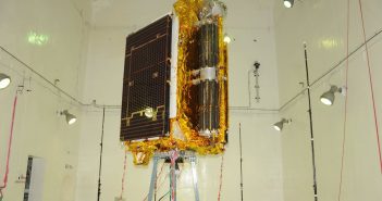 GSat-6A podczas przedstatowych testów akustycznych / Credits - ISRO