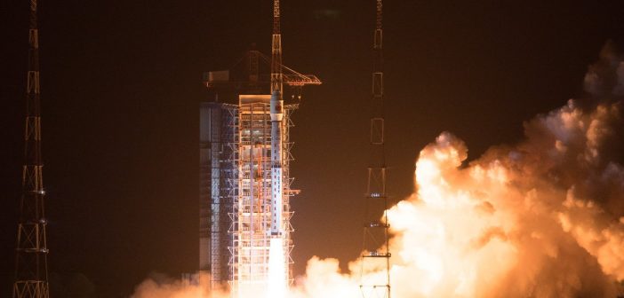 Start CZ-4C z Gaofen-5 (maj 2018) / Credits - Jing Liwang/Xinhua