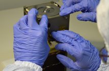 Zdjęcie złożonego PW-Sata 2 / Credits - Przygotowanie PW-Sata 2 do transportu / Credits - Michał Gumiela/PW-Sat2/Studenckie Koło Astronautyczne