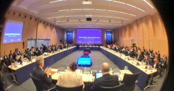 Uczestnicy tegorocznej "małej" Rady Ministerialnej ESA / Credits - ESA