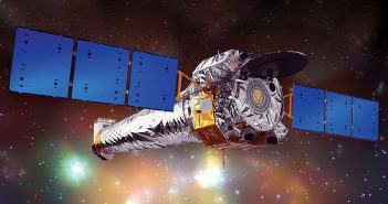 Grafika prezentująca kosmiczny teleskop Chandra / Credits - NASA