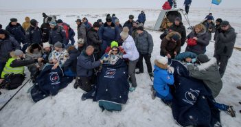 Załoga Sojuza MS-09 na Ziemi po zakończeniu misji / Credits - NASA, ESA