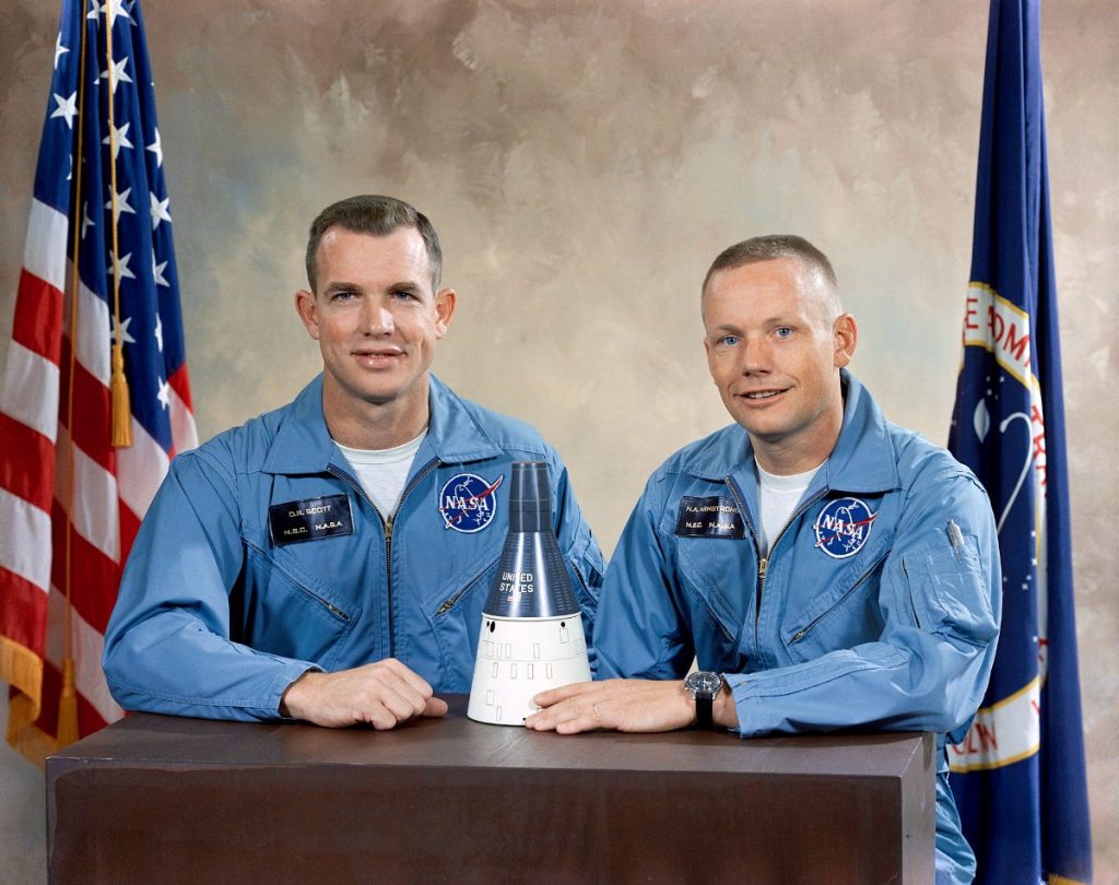 Załoga Gemini 8 - David Scott i Neil Armstrong / Credits - NASA