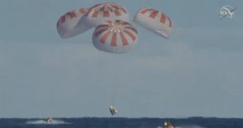 Koniec misji SpX-DM1 - 08.03.2019 / Credits - NASA TV