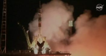 Start Sojuza MS-12 / Credits - NASA TV