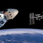 Kapsuły Dragon 2, CST-100 Starliner oraz ISS / Credits - NASA