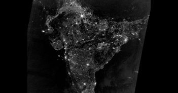 Satelitarny obraz Indii w listopadzie 2012 z danych instrumentu VIIRS satelity Suomi NPP / Credits - NASA, NOAA