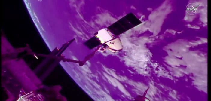 Dragon CRS-18 opuszcza ISS - 27 sierpnia 2019 / Credits - NASA TV