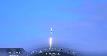 Start Falcona 9 z drugą paczką satelitów Starlink / Credits - SpaceX