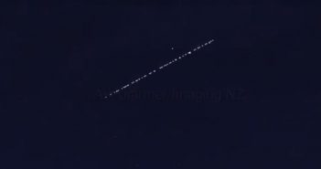 Szósta paczka satelitów Starlink - 19.03.2020 / Credits - Astrofarmer Imaging NZ
