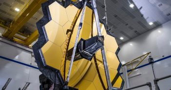 Rozłożone główne lustro JWST / Credits - Northrop Grumman Space Systems