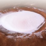 Perspektywiczny obraz krateru Korolow z danych europejskiej misji Mars Express / Credits - ESA/DLR/FU Berlin