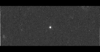 Obraz 2002 TC302 z teleskopu Hubble (wykonany w 2005 roku) / Credits - NASA, ESA