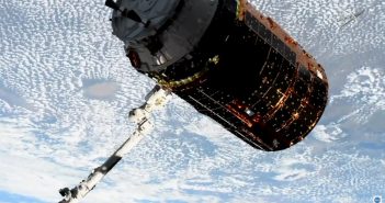 HTV-9 przechwycony przez SSRMS / Credits - NASA TV