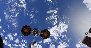 Cygnus NG-13 opuszcza ISS - zdjęcie rosyjskiego kosmonauty Iwana Wagnera / Credits - Roskosmos, Iwan Wagner