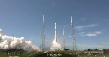 Start rakiety Falcon 9 z jedenastą paczką satelitów Starlink / Credits - SpaceX