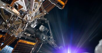 Spojrzenie na część ISS, zdjęcie wykonane 21 lipca 2020 (spacer EVA-68) / Credits - NASA