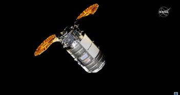 Cygnus NG-14 w pobliżu ISS / Credits - NASA TV