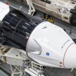 Zdjęcie z 9 listopada 2020 - kapsuła Dragon 2 zintegrowana z rakietą Falcon 9 / Credits - SpaceX