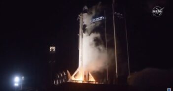 Moment zapłonu silników pierwszego stopnia - misja Crew-1 / Credits - NASA TV