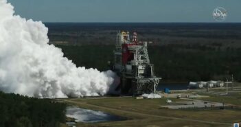 Ujęcie stanowiska startowego podczas drugiego testu Green Run - 18.03.2021 / Credits - NASA TV
