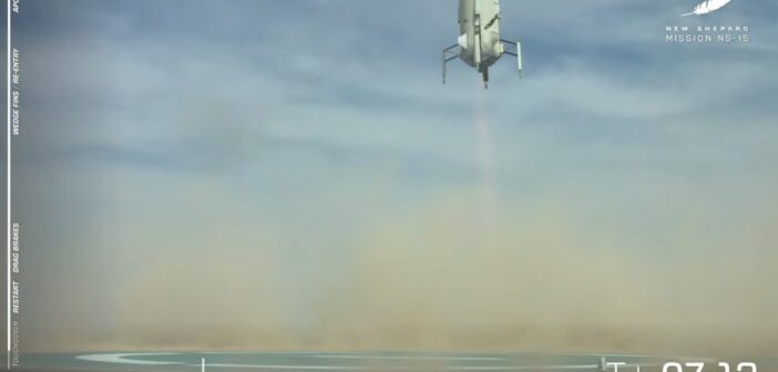 Tuż przed lądowaniem rakiety New Shepard / Credits - Blue Origin