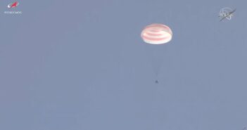 Powrót Sojuza MS-17 na Ziemię / Credits - NASA TV