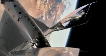 Ujęcie z trzeciego "kosmicznego" lotu VSS Unity / Credits - Virgin Galactic