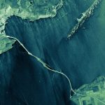 Most Krymski na cieśninie Kercz z danych satelitów ICEYE / Credits - ICEYE