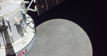 Zdjęcie z 21 listopada 2022 - MPCV Orion w pobliżu Księżyca / Credits - NASA