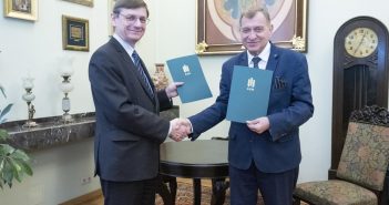 Zawarcie współpracy pomiędzy AGH a POLSA / Credits -AGH