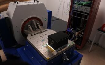 Centralny komputer pokładowy DPU RPWI i bol elektroniki EBOX / Credits - CBK PAN