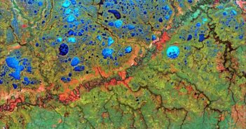 1. miejsce: „Mokradła rzeki Agan i zagrożenia związane z wydobyciem ropy naftowej” (org. „Agan River Wetlands and Oil Extraction Challenges”), autor: Kamil Onoszko (Polska)