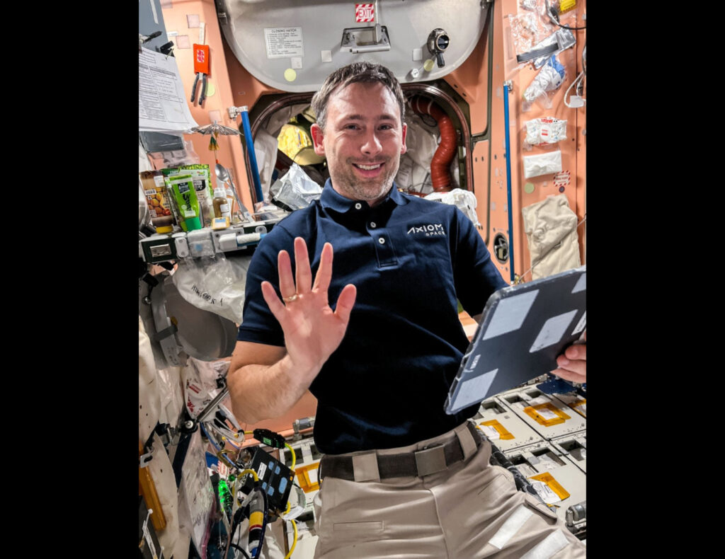 Sławosz Uznański-Wiśniewski na pokładzie ISS (27 czerwca 2025) / Credits - Axiom Space, Peggy Whitson