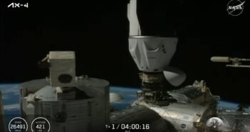 Dragon na ISS - misja AX-4 / Credits - NASA