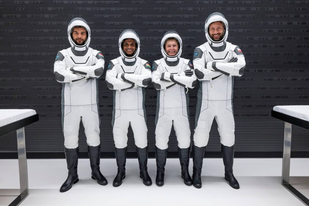 Załoga misji Axiom-4 podczas testów skafandrów / Credits - Axiom Space