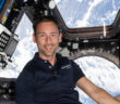 Sławosz Uznański-Wiśniewski wewnątrz modułu Cupola / Credits - ESA