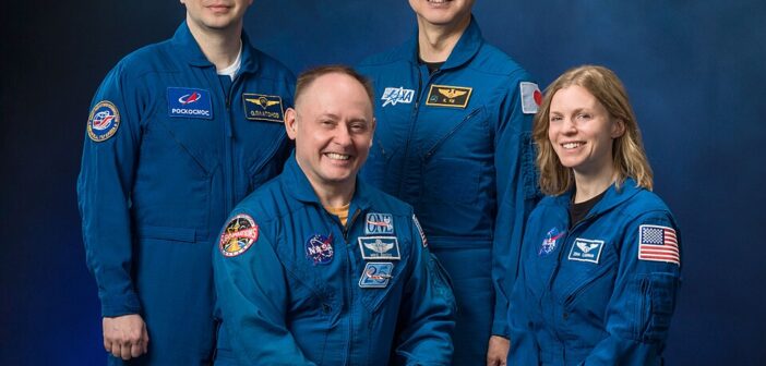 Załoga misji Crew-11 / Credits - NASA