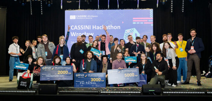 Uczestnicy 11. edycji hackathonu Cassini we Wrocławiu / Credits - Marek Księżarek