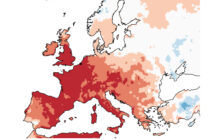 Anomalie i wartości ekstremalne temperatury powietrza przy powierzchni ziemi w lecie (od czerwca do sierpnia) 2026 r. Kategorie wartości ekstremalnych („najchłodniejsze" i „najcieplejsze") opierają się na rankingach z lat 1950–2026. Pozostałe kategorie opisują, jak temperatury mają się do ich rozkładu w okresie referencyjnym 1991–2020. „Znacznie chłodniej/cieplej niż przeciętnie" – chłodniej/cieplej niż 90% temperatur. „Chłodniej/cieplej niż przeciętnie" – niż 66% temperatur. „Blisko przeciętnej" – w środkowych 33%. Dane: ERA5. Źródło: C3S/ECMWF.